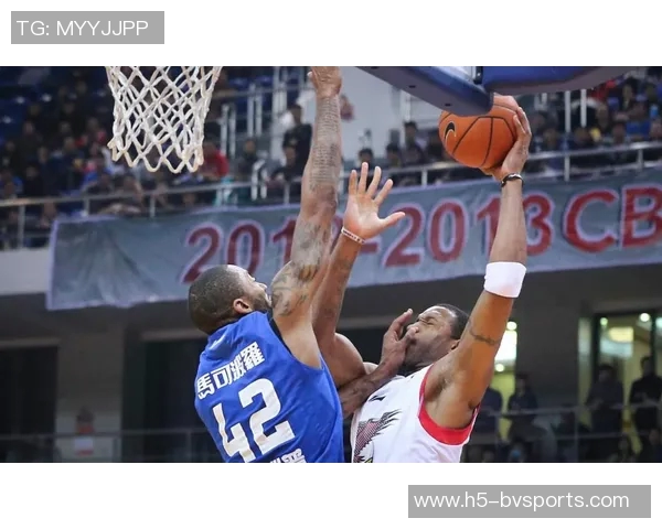 杜兰特盛赞里德谢泼德果断投篮与出色挡拆表现