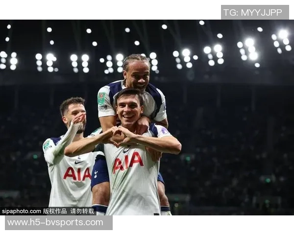 热刺后卫波罗本赛季英超失误频繁助攻对手射门引发关注