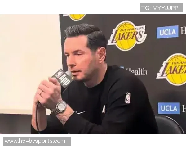 下半场防守失控雷迪克坦言无法阻止对手冲击油漆区