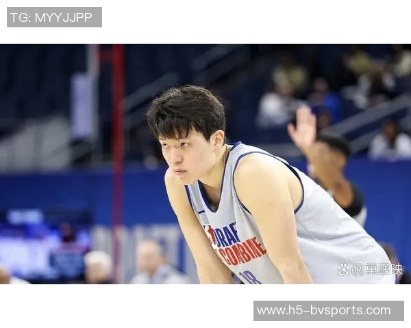 杨瀚森连续五场比赛表现出色四场出场时间超十分钟分享赛场精彩瞬间